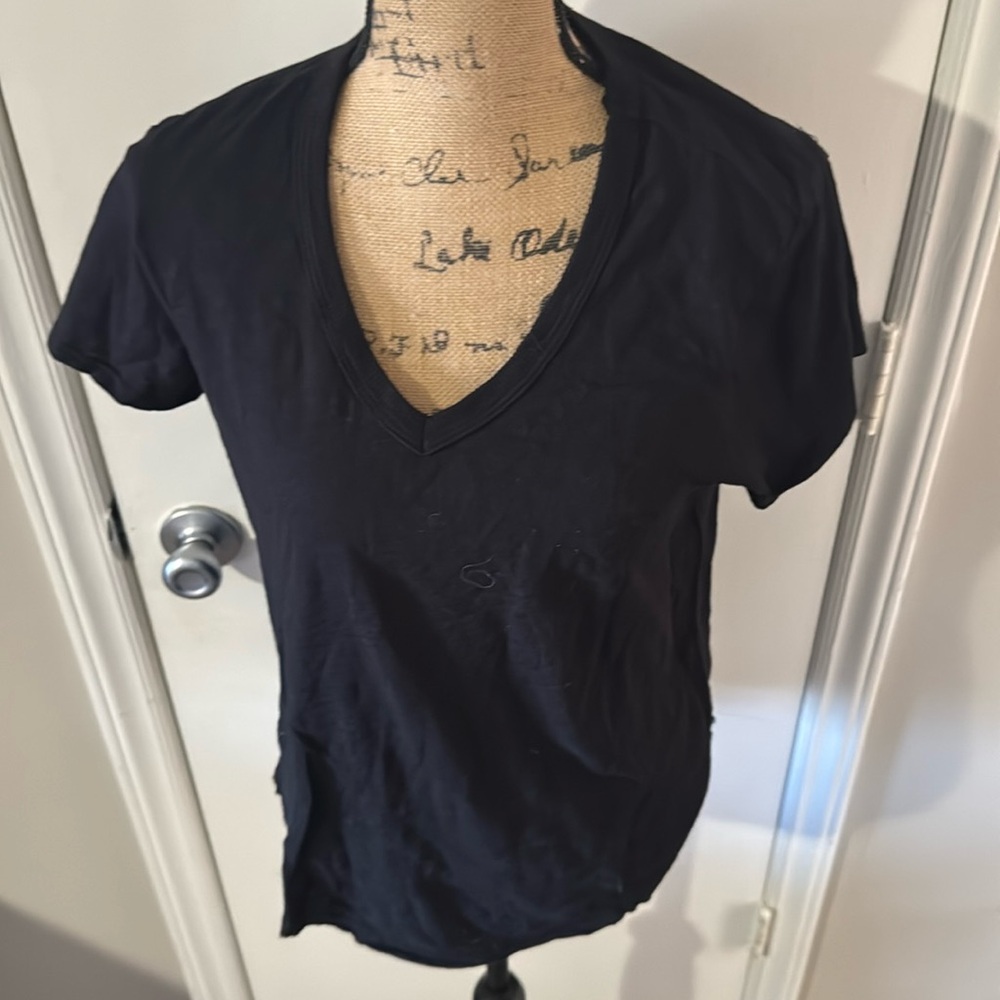 WILT size small black top